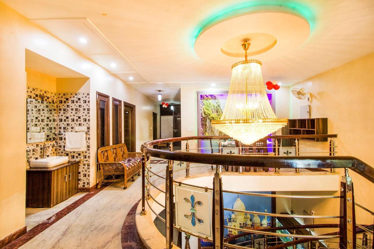 Fabhotel Plus Maniram Palace Agra  Buitenkant foto