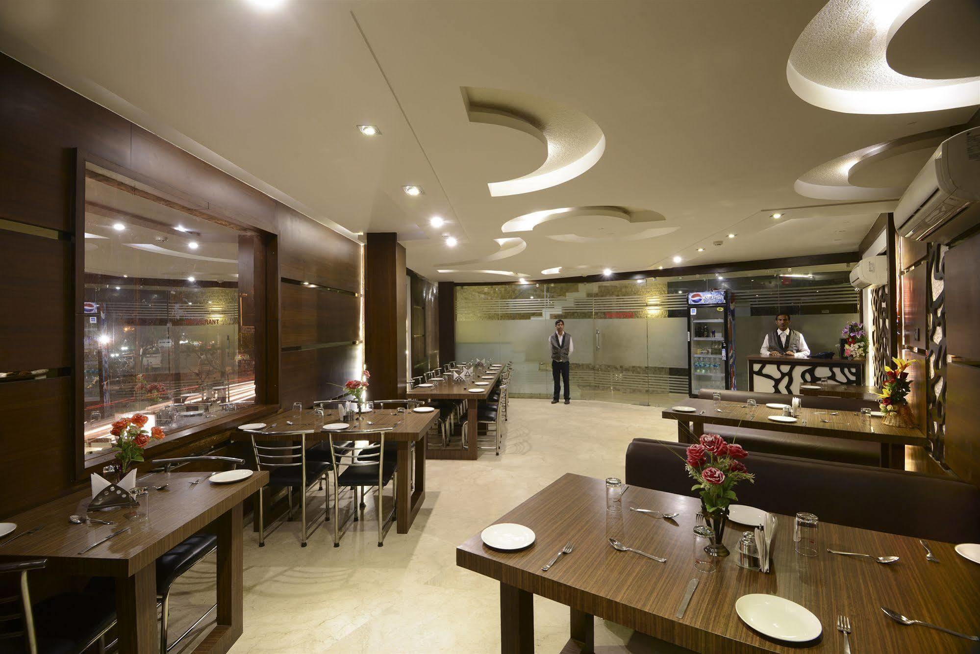 Fabhotel Plus Maniram Palace Agra  Buitenkant foto